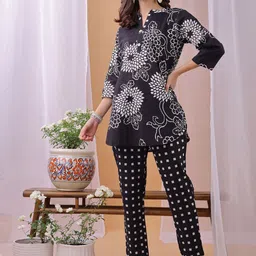 Fourleaf Printed Pure Cotton Mandarin Collar Top With Trousers Co-Ords-picture-54