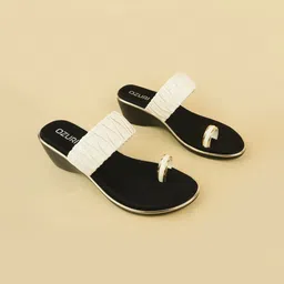 Ozuri Party Wedge Sandals-18