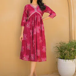 Label Khoj Women Embroidered Kurta-picture-43