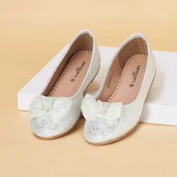 Pantaloons Junior Girls Textured Ballerinas with Bows Flats-40