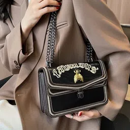 Diva Dale Structured Sling Bag With Tasselled image 3