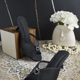 Froh Feet Women Embellished Kitten Heel Sandals-35