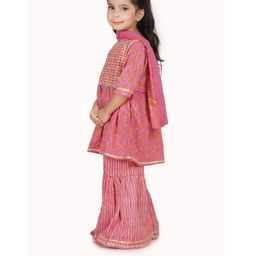Little Dreams Baby Girls Floral Printed Pure Cotton Kurta & Sharara Set with Dupatta-picture-26