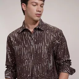 HIGHLANDER Men Printed Regular Fit Spread Collar Casual Shirt-image-55