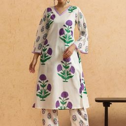 STYLEBAAZI Floral Printed V-Neck Straight Pure Cotton Kurta With Trousers-image-39