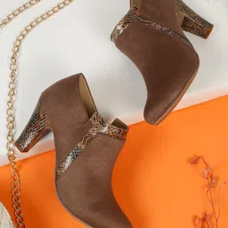Flat n Heels Women Pointed Toe Textured Block Heels Boots-16