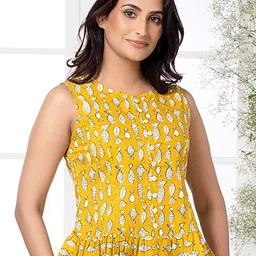 Saffron Threads Women Graphic Printed Sleeveless Cotton Peplum Top-picture-34