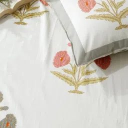 eyda White & Red Floral 180 TC King Bedsheet with 2 Pillow Covers-picture-32