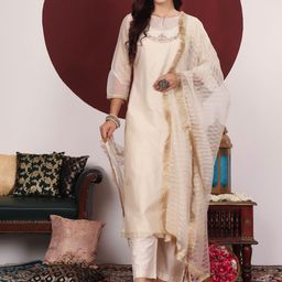 Varanga Floral Yoke Design Sequinned Keyhole Neck Straight Kurta With Trouser & Dupatta-picture-19