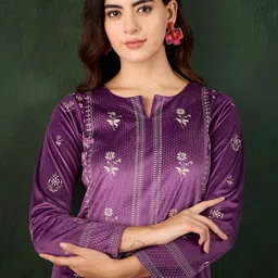 Sangria Floral Printed Winter Velvet Kurta & Trouser-26