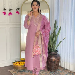 Navlik Women Floral Embroidered Regular Thread Work Chanderi Silk Kurta with Trousers & With Dupatta-picture-41