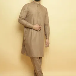 Baraqah Men Regular Kurta with Trousers image 2