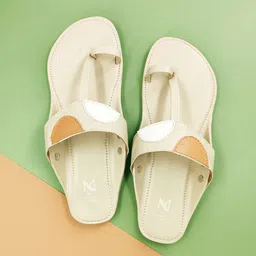 THE MADRAS TRUNK Women One Toe Flats with Bows-image-82