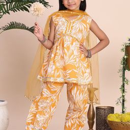 Cutiekins Girls Floral Printed Gotta Patti Kurta with Salwar & Dupatta-picture-48