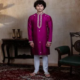 HILO DESIGN Men Raw Silk Kurta-picture-0