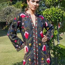 HOUSE OF KARI Floral Embroidered Kashmiri Aari Work Pure Cotton Kurta Jacket-image-32