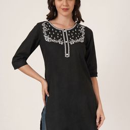 Brownverse Women Embroidered Khadi Kurta-image-33