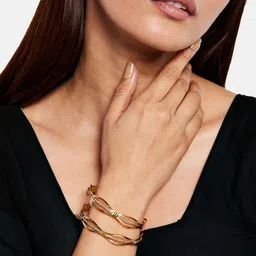 Anouk Gold Plated & Wavy Shaped-Textured Set of two bangles image 3