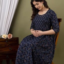 Pretty Latest Women Maternity Dresses-image-11