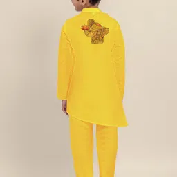 DEVOILER Boys Ethnic Motifs Regular Dupion Silk Kurta with Pyjamas image 2