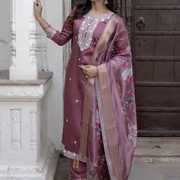 DIVASTRI Floral Embroidered Thread Work Chanderi Cotton Kurta with Trousers & With Dupatta-picture-43