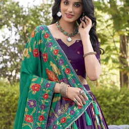 LOOKNBOOK ART Printed Foil Print Ready to Wear Lehenga & Unstitched Blouse With Dupatta image 4