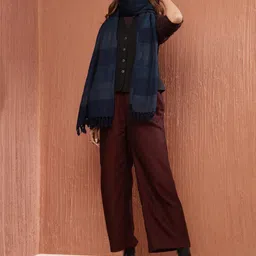 Fabindia Women Woven Design Shawl-17