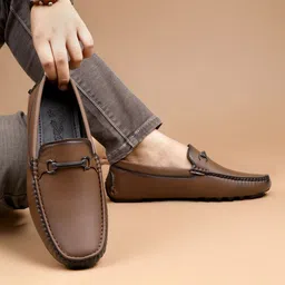 T-Rock Men Colourblocked Driving Shoes-picture-49