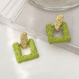 VAGHBHATT Gold-Plated Textured Geometric Shaped Drop Earrings image 2
