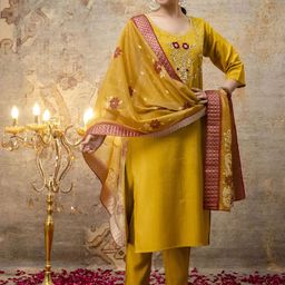 VredeVogel Women Regular Kurta with Trousers & With Dupatta-picture-9