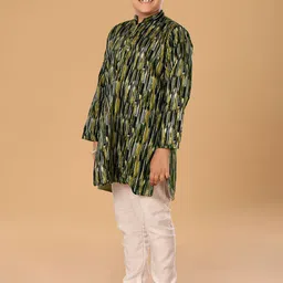 The Mini Trunk Boys Abstract Printed Regular Kurta with Trousers image 4