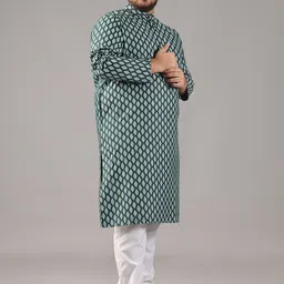 SOJANYA PLUS Men Bandhani Printed Regular Kurta with Churidar image 4
