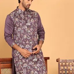 Jompers Floral Embroidered Mandarin Collar Silk Thread Work Straight Kurta-image-50