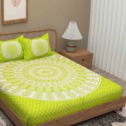 Lali Prints Green Geometric 180 TC Queen Bedsheet with 2 Pillow Covers-image-27