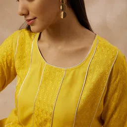 all about you Floral Embroidered Thread Work Pure Cotton Kurta With Trousers-picture-38