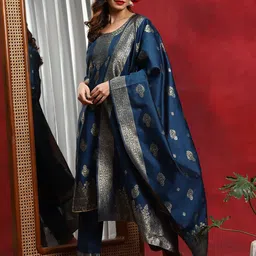 Anouk Women Regular Kurta with Trousers & With Dupatta-4