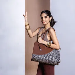ZOUK Floral Printed Structured Tote Bag-image-50