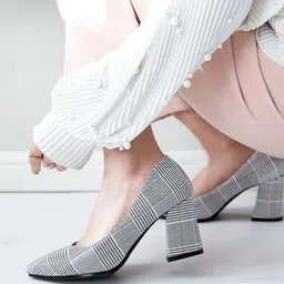 stylzrepublic Striped Work Block Pumps with Bows-8