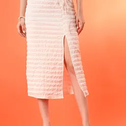 Fuchsia Women Seersucker Self Design Tie Up Slit Detail Skirt-image-96