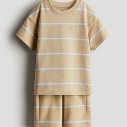 H&M 2-Piece T-Shirt And Shorts Set-60