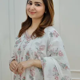 Moda Rapido Women Ethnic Motifs Printed Regular Kurta with Trousers & With Dupatta image 4