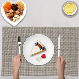 LooMantha Set Of 6 Textured Waterproof Table Placemats image 4