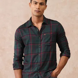 WROGN Men Comfort Slim Fit Tartan Checked Cutaway Collar Cotton Casual Shirt-picture-23