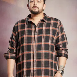 Instafab Plus Size Checked Spread Collar Regular Fit Casual Shirt-image-42