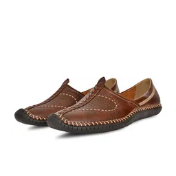 Big Boon Men Textured Lightweight Mojaris-image-26