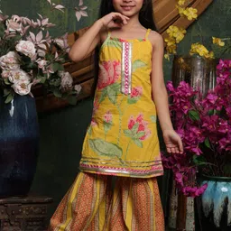 SAKA DESIGNS Girls Floral Printed Regular Gotta Patti Pure Cotton Kurta with Sharara-image-66