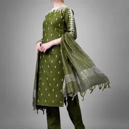 APNISHA Women Embroidered Regular Thread Work Kurta with Pyjamas & Dupatta image 2