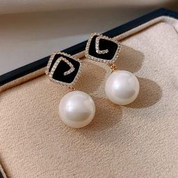 PASU FASHION Korean Gold-Plated Artificial Stones Studded & Beads Beaded Drop Earrings-6