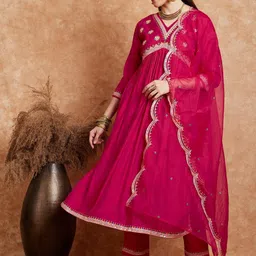 Sangria Women Floral Embroidered Kurta with Trousers & Dupatta-picture-26