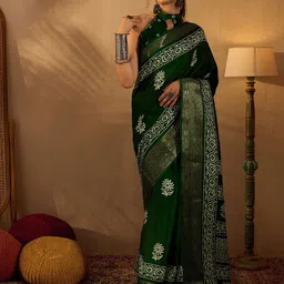 Mitera Bagh Silk Blend Designer Sungudi Saree-32
